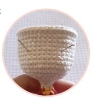 Heidi Boneca de Amigurumi Receita Gratis PDF