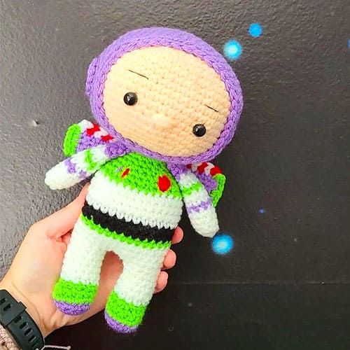 Bonitinho LightYear Boneca de Croche Amigurumi Com Receita PDF